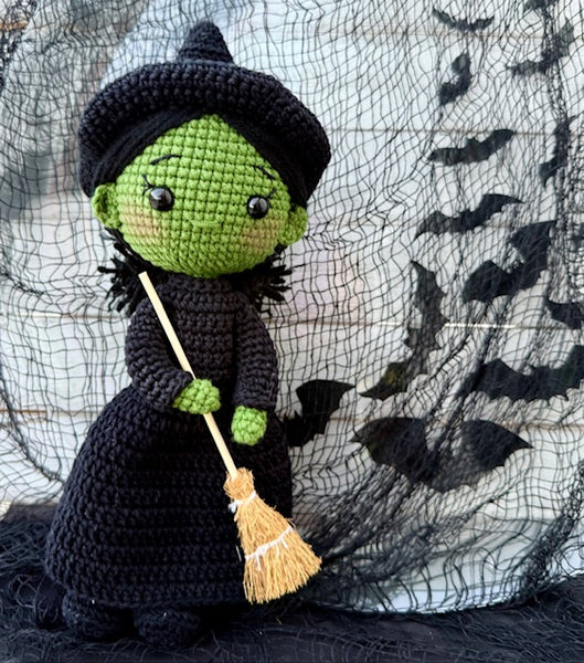 Crochet Green Spellbounding Witch